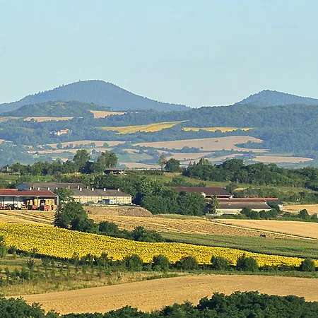 Vvf Villages   Les Volcans D'auvergne